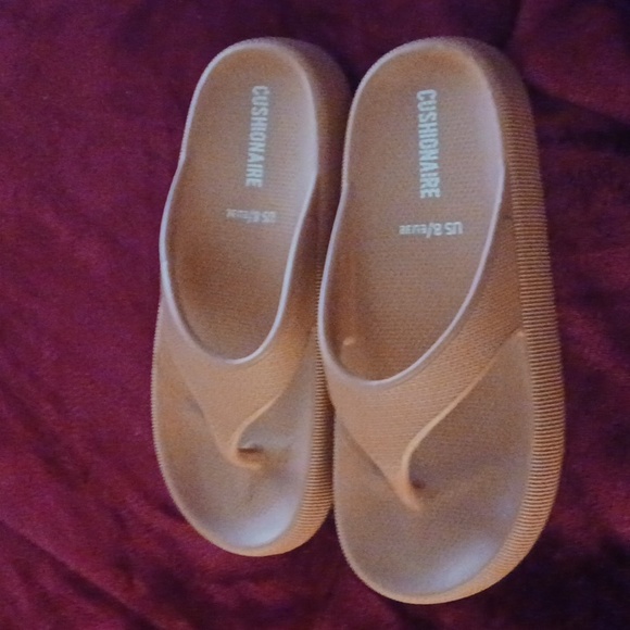 Sandals - Picture 3 of 4